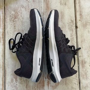 Nike run swift running shoes